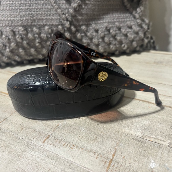 Vince Camuto Accessories - ❤️Vince Camuto Designer ASVC0518-R Sunglasses